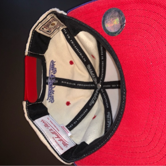 Toronto Raptors Hat - Picture 6 of 9